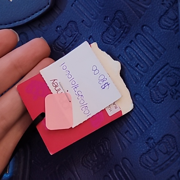 Juicy couture crossbody purse Juicy couture crossbody purse - Picture 9 of 11